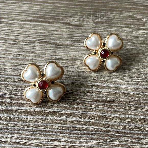 Italian vintage style earrings A35 - Picture 2 of 4